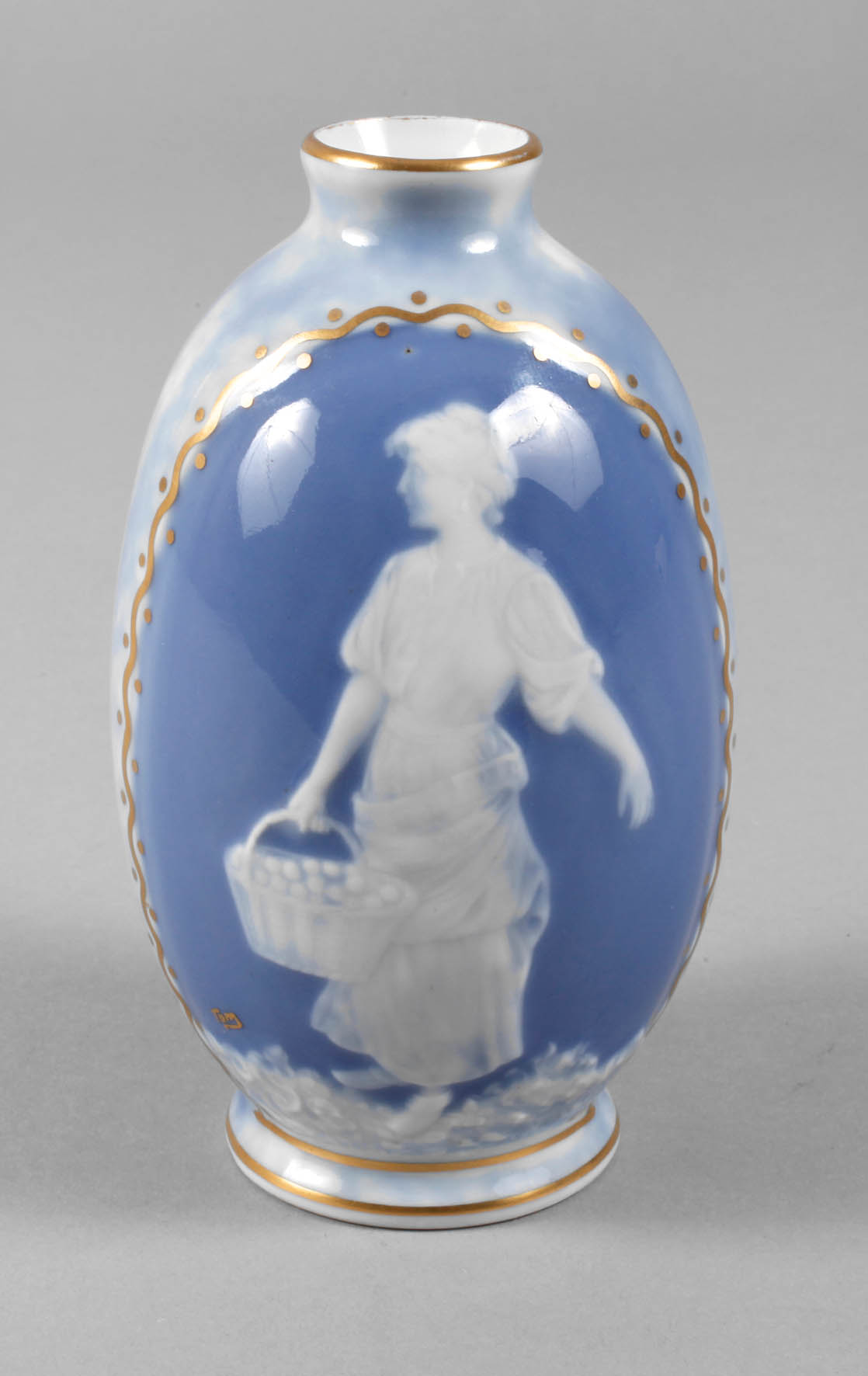 Limoges Vase Pâte sur Pâte