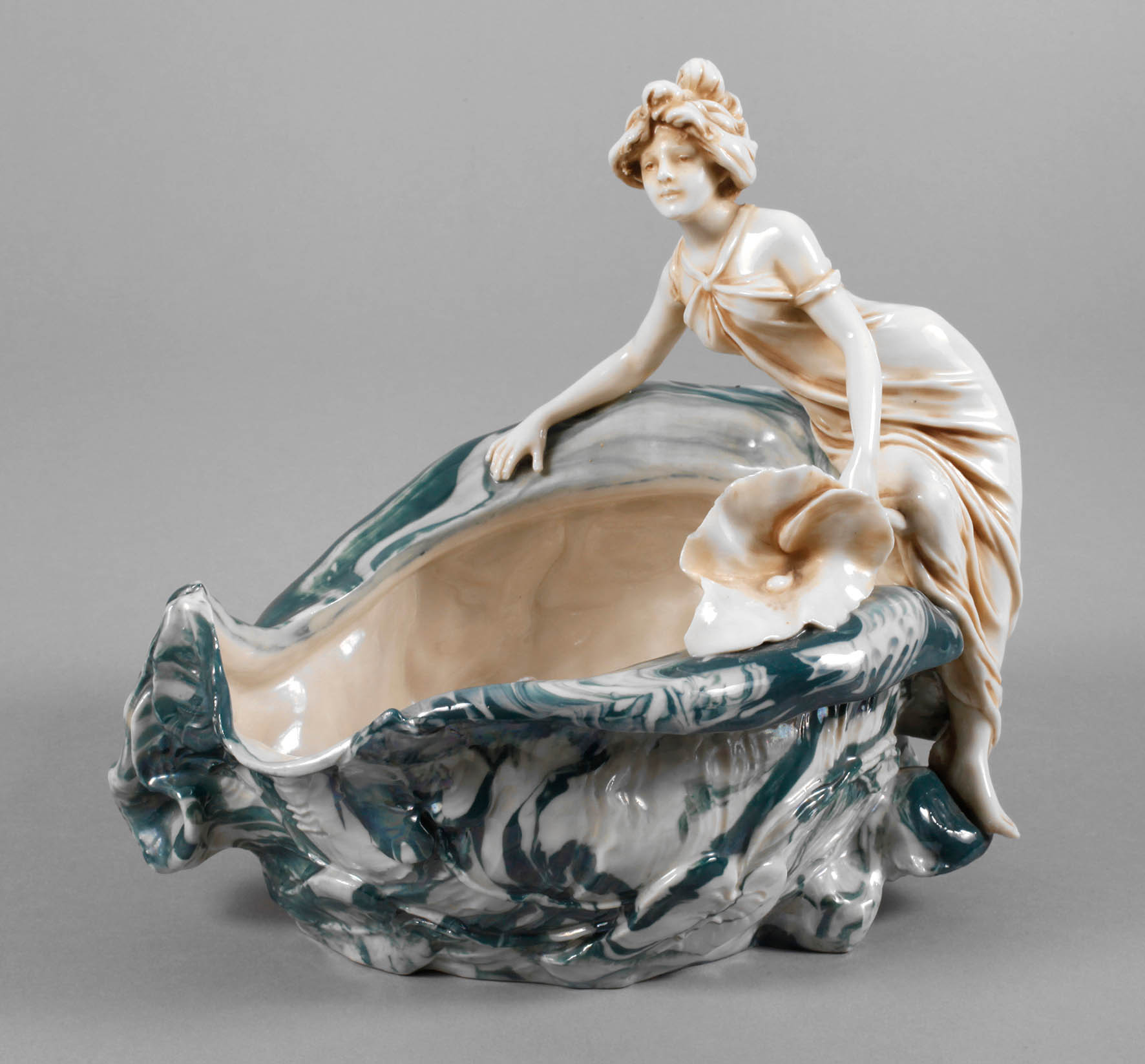 Royal Dux Schale mit Mädchen