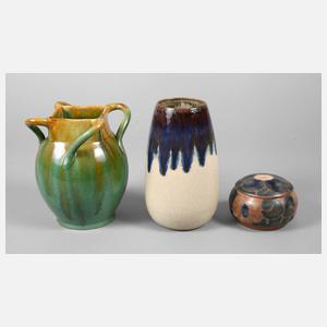 Bürgel zwei Vasen und eine Deckeldose