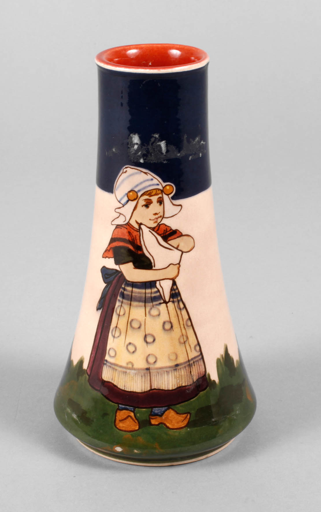 Johann von Schwarz Vase Holländermädchen