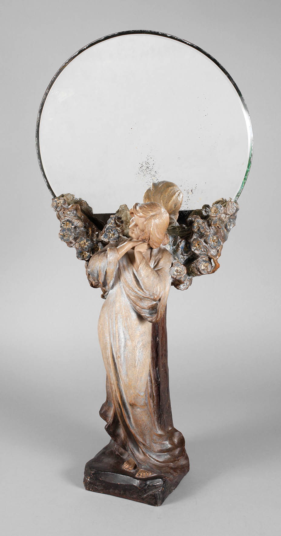 Figürlicher Jugendstilspiegel