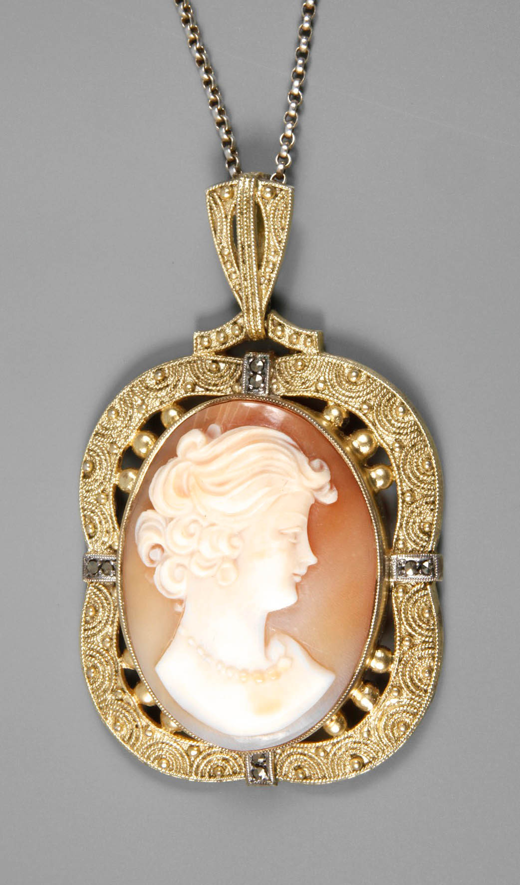 Theodor Fahrner, großer Anhänger