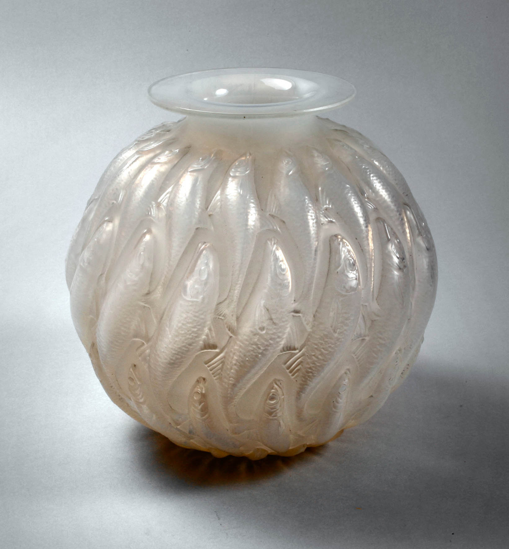 René Lalique Opalglasvase ”Marisa”