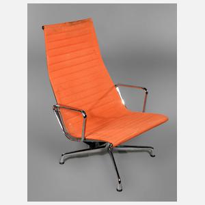 Eames lounge chair EA 124