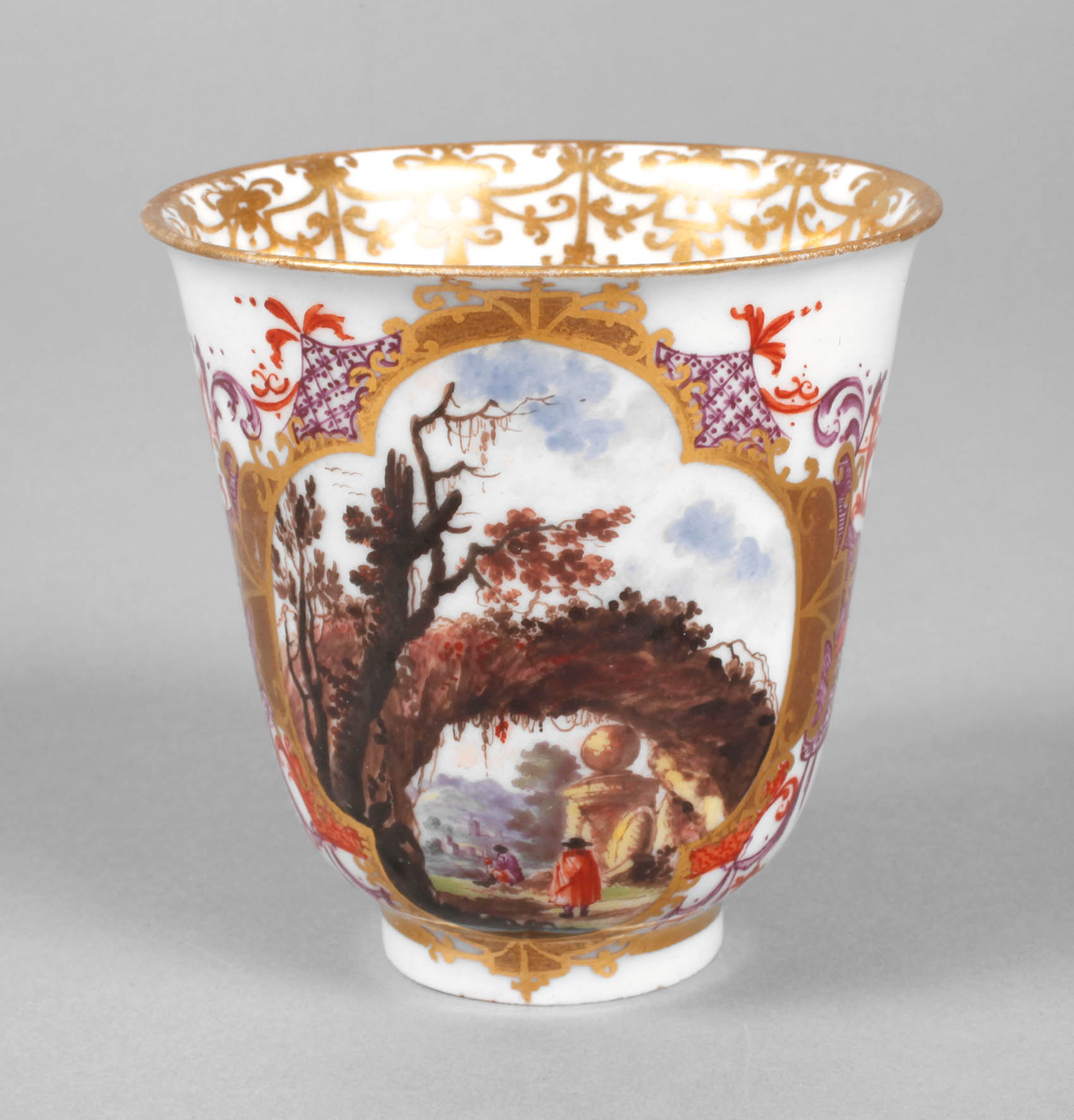 Meissen frühe Tasse