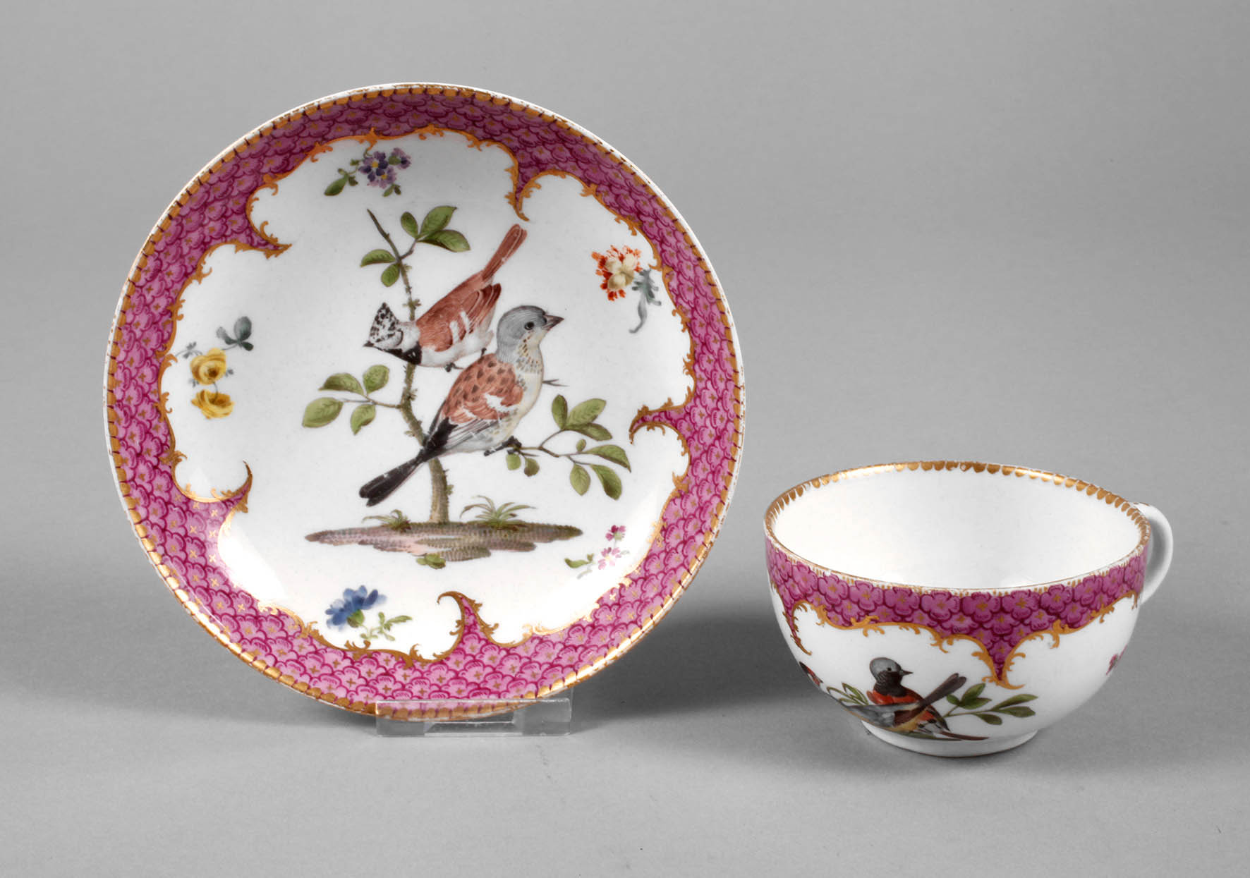 Meissen Tasse mit Vogeldekor