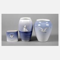 Kopenhagen drei Unterglasurvasen111