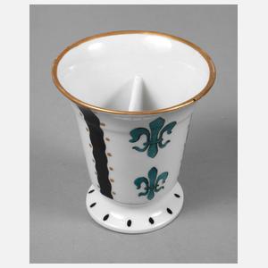 KPM Berlin Becher mit Liliendekor