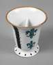 KPM Berlin Becher mit Liliendekor