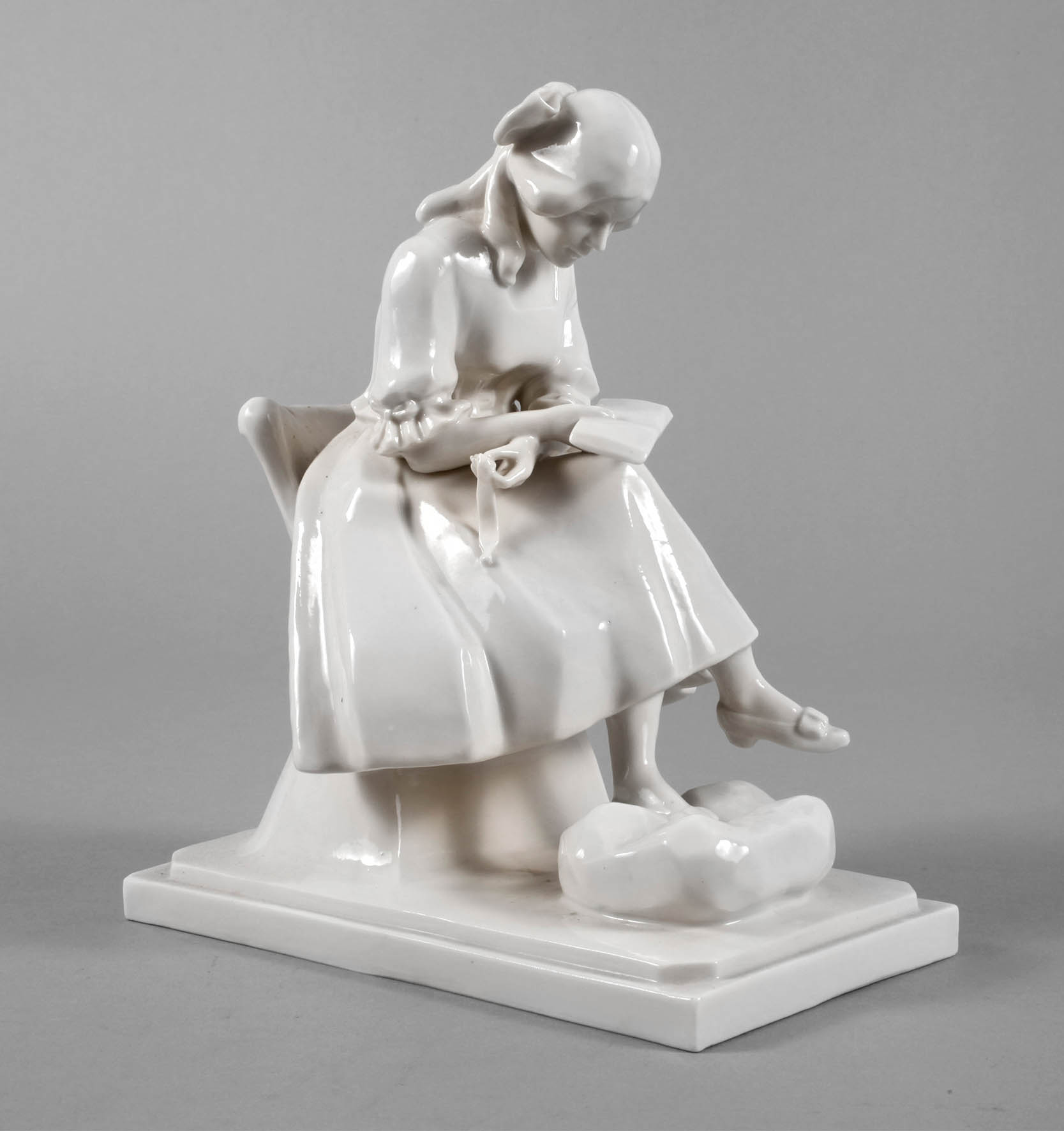 Schwarzburg lesendes Mädchen