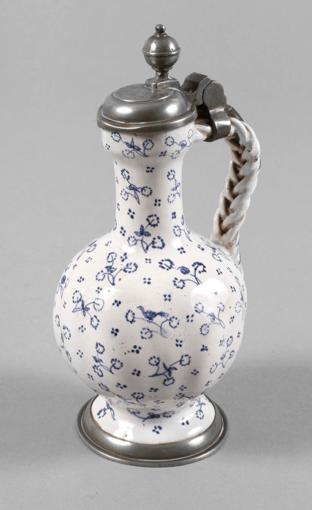 Hanauer Fayence-Enghalskrüglein