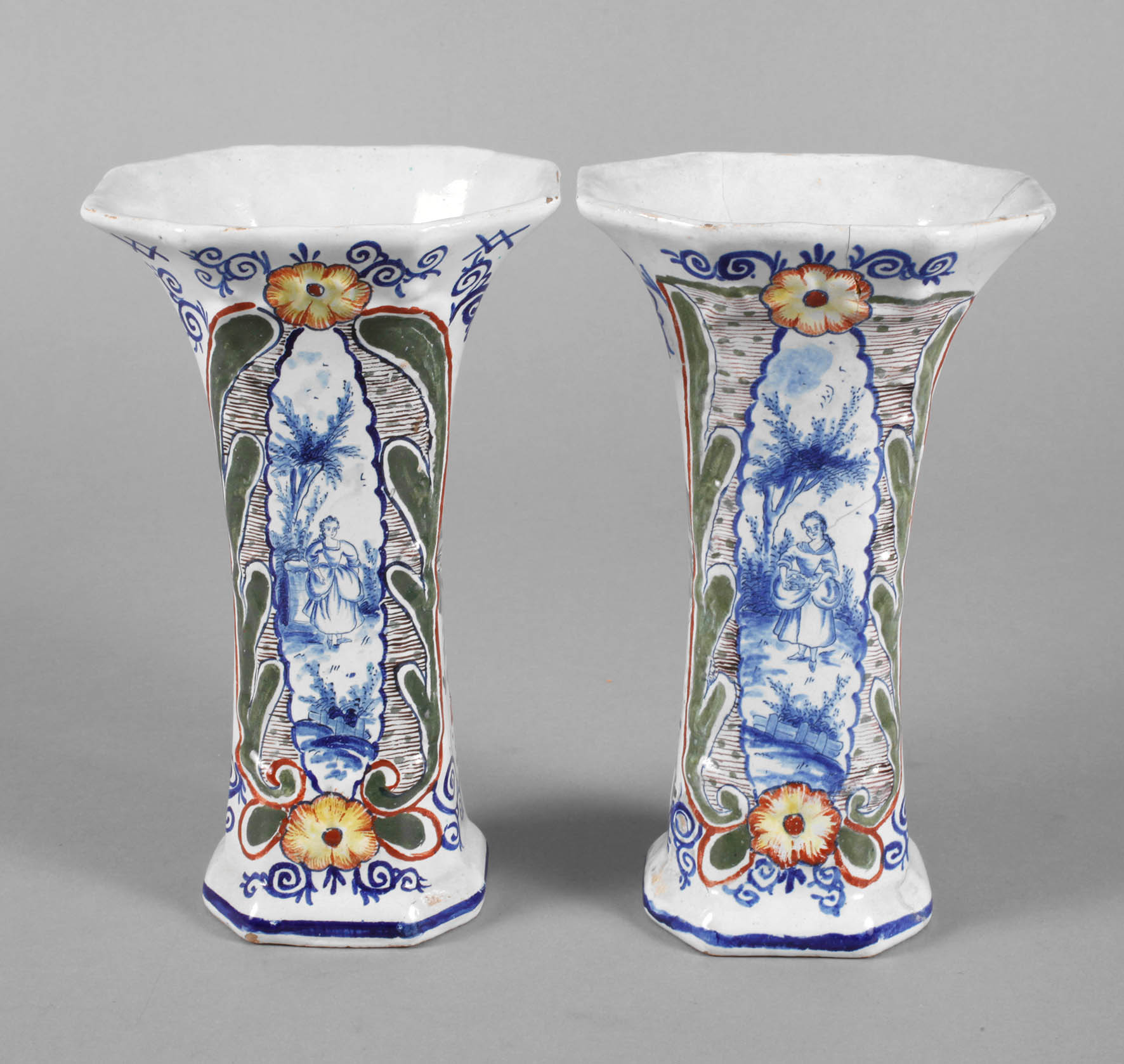 Delft zwei Trichtervasen