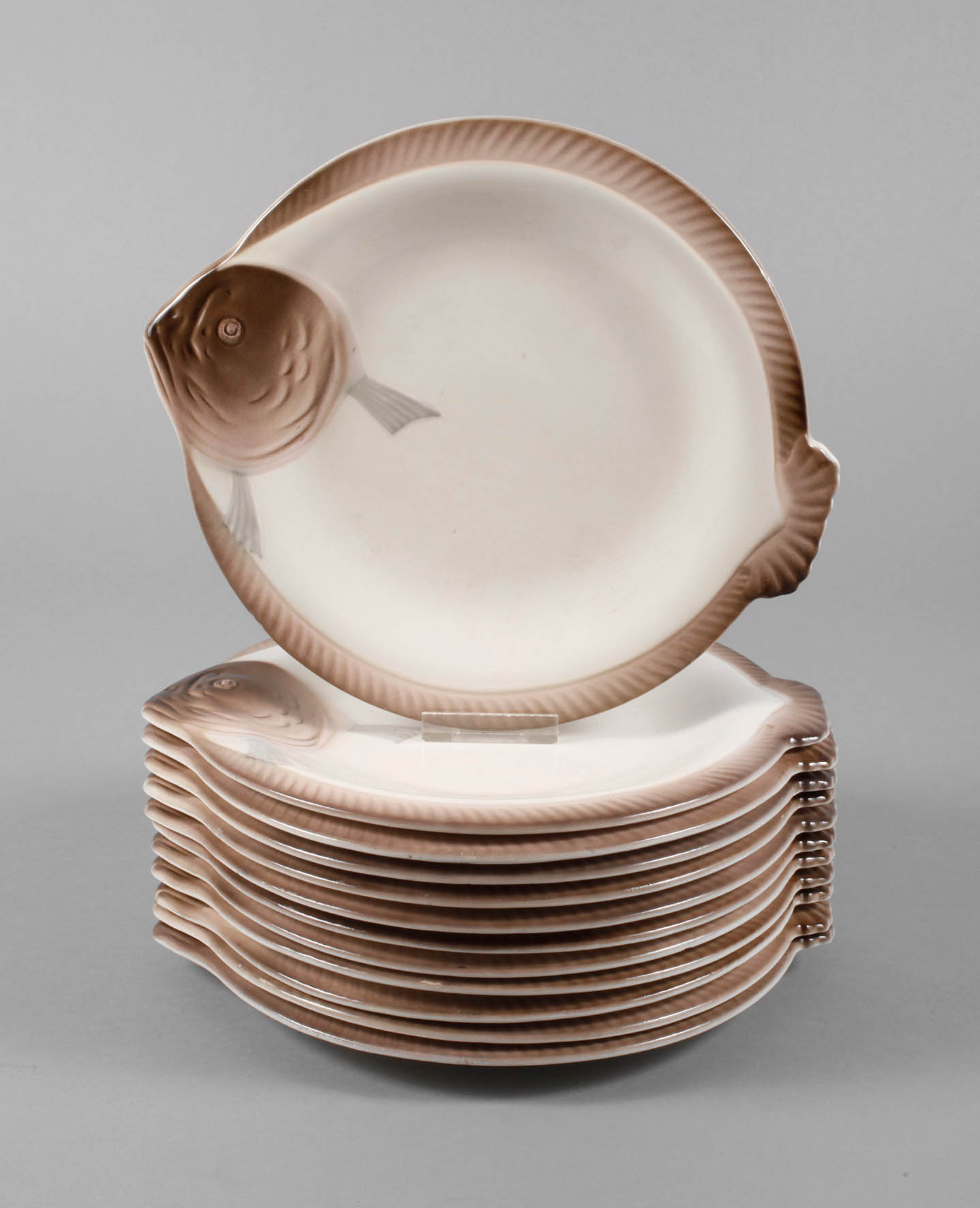 Longwy zwölf Fischteller