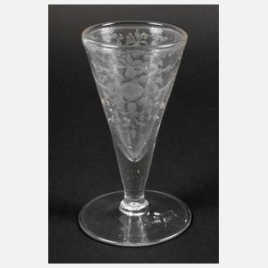 Klassizistischer Spitzkelch