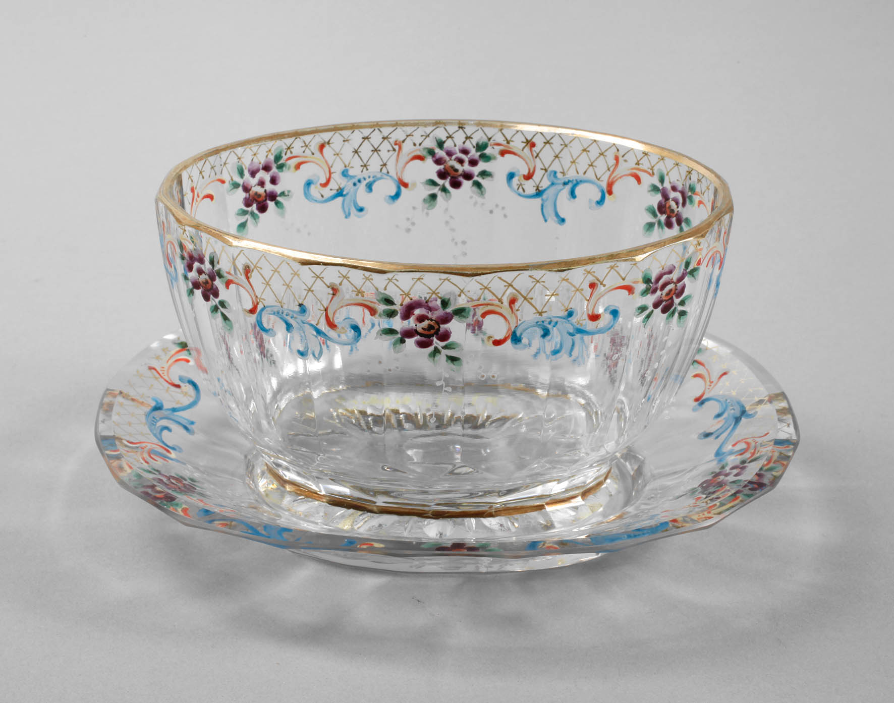 Schale mit Untersatz