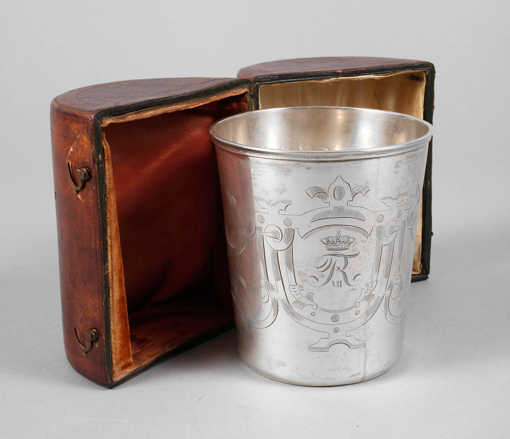 Dänemark royaler Silberbecher im Etui