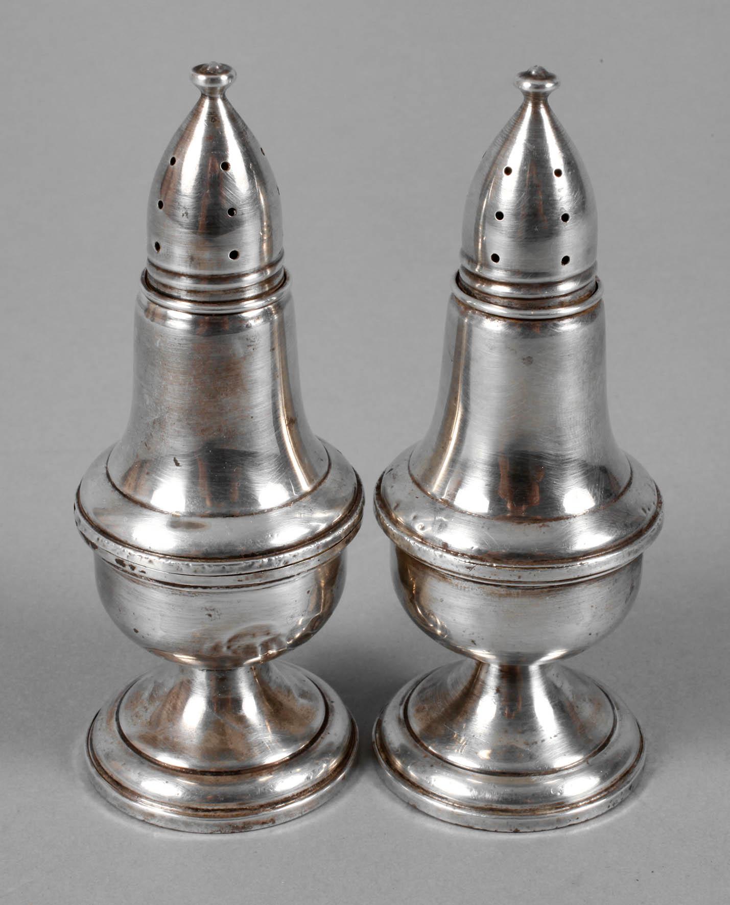 Salz- und Pfefferstreuer Silber