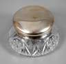 Große Dose mit Silberdeckel