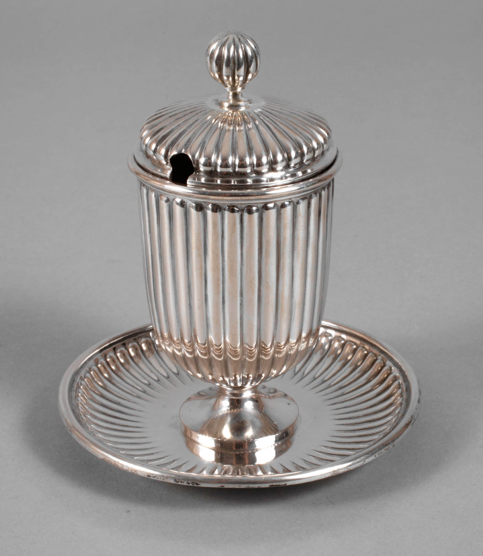 Marmeladendose Silber