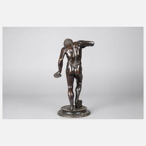 Musizierender Faun mit Zimbeln