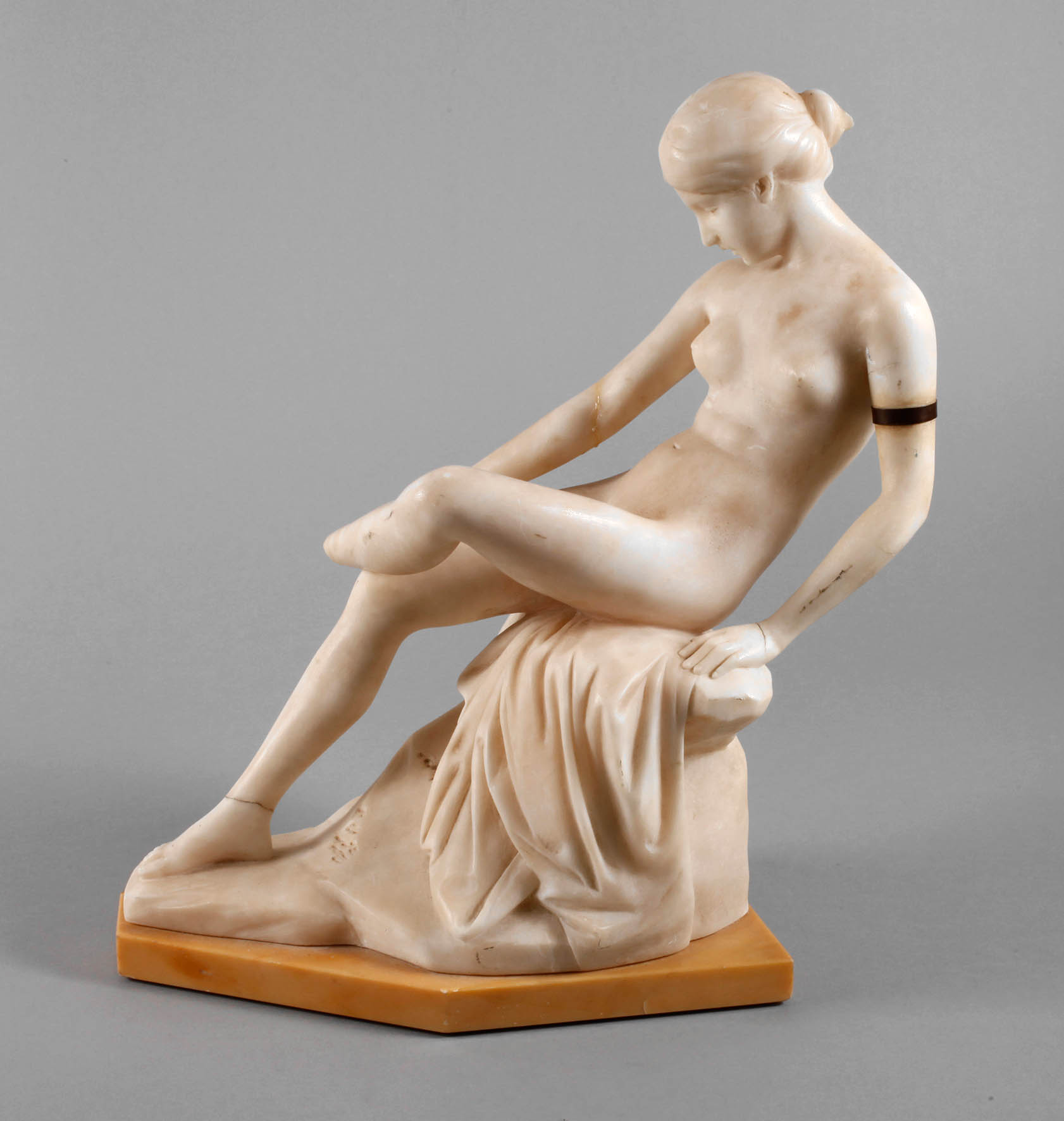 Ernst Seger, Sandalenbinderin