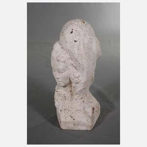 Dreigesichtige Büste