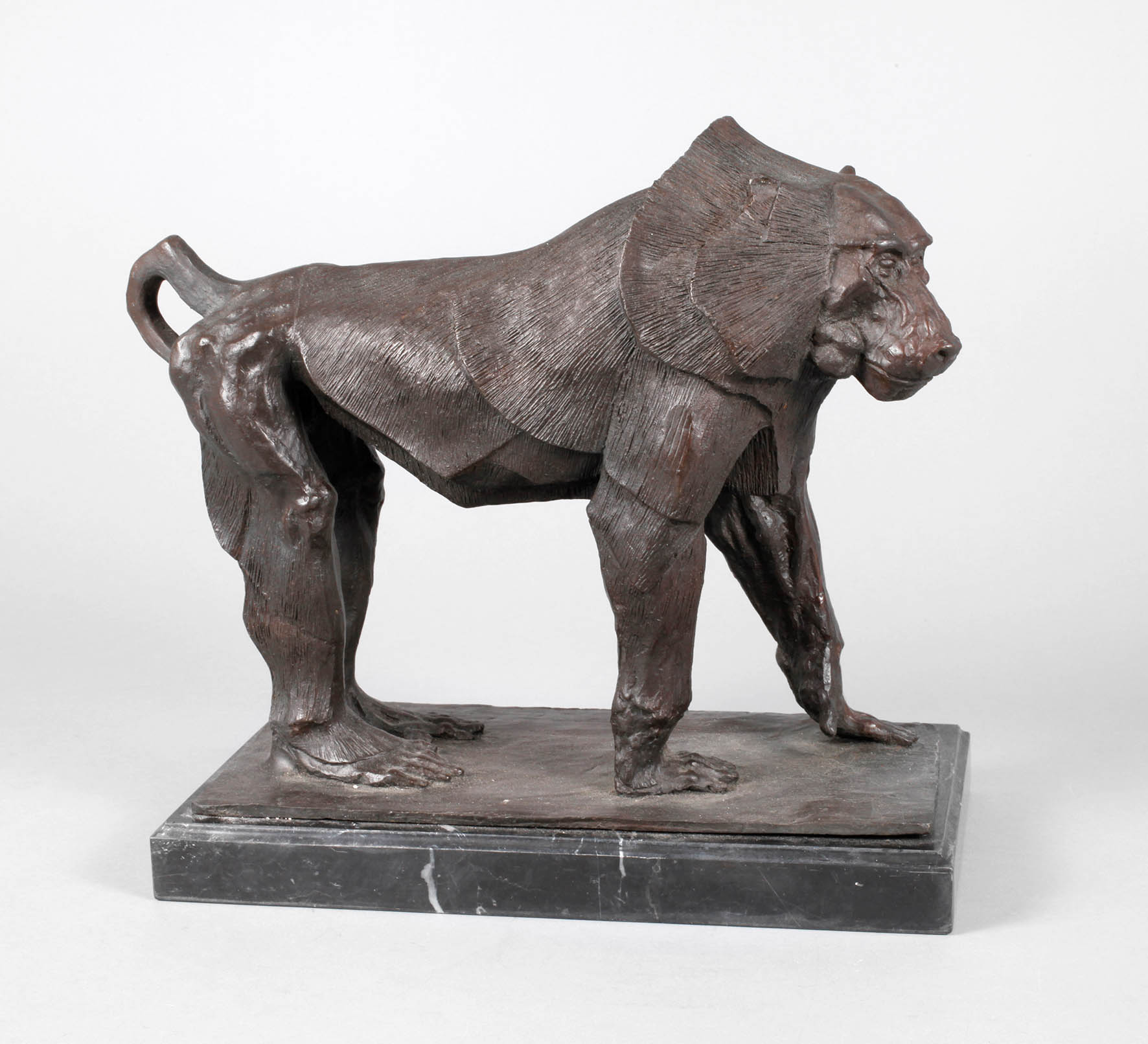 B. C. Zheng, Pavianskulptur