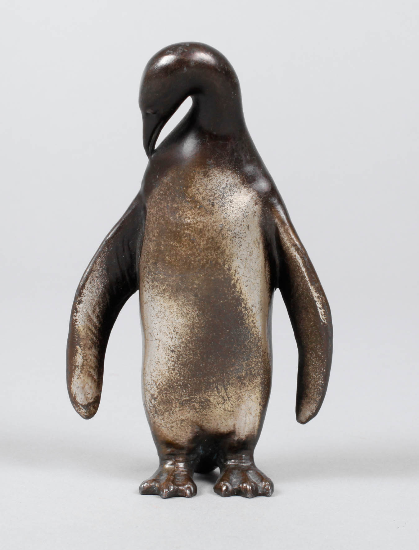 Kleinbronze Pinguin