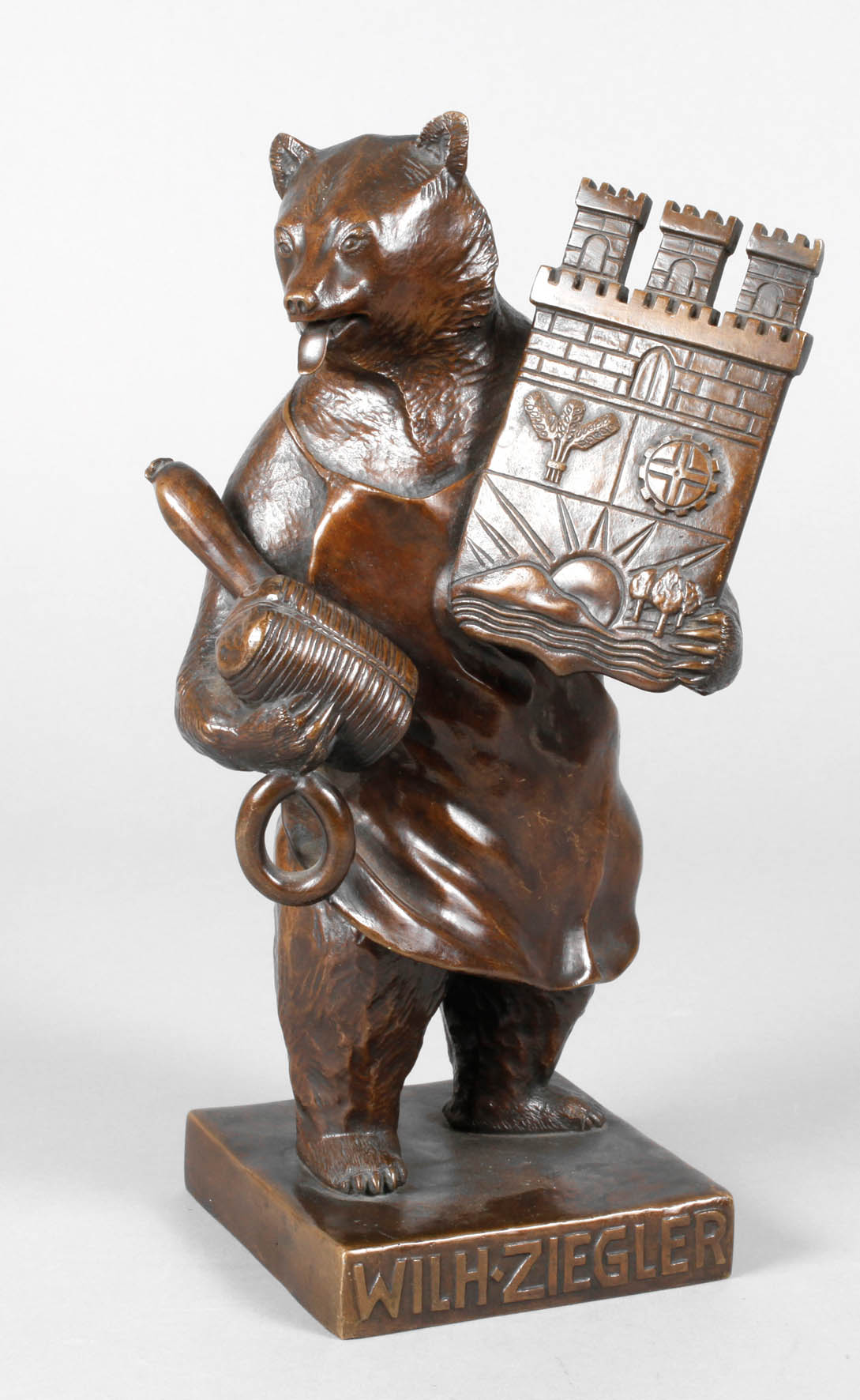 Peter Weck, Bär mit Wappen