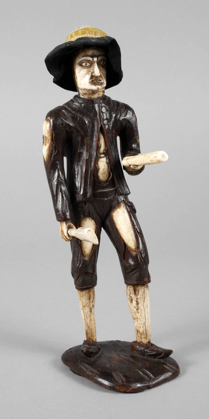 Figürliche Schnitzerei