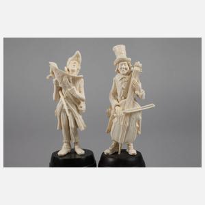 Vier Elfenbeinschnitzereien