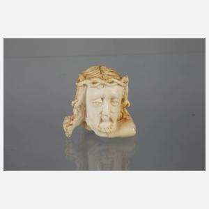 Figürliche Elfenbeinschnitzerei