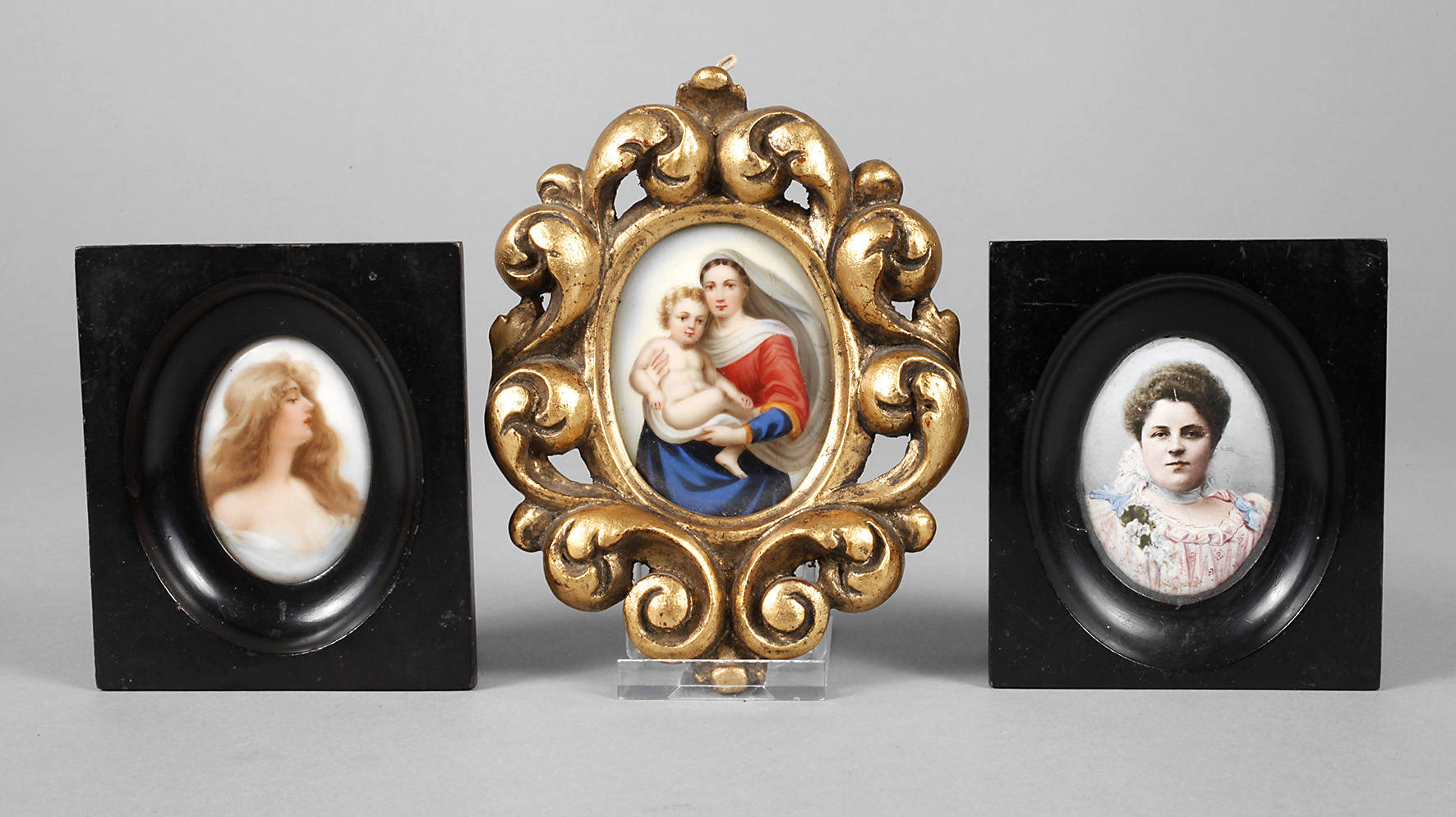 Drei Porzellanbilder