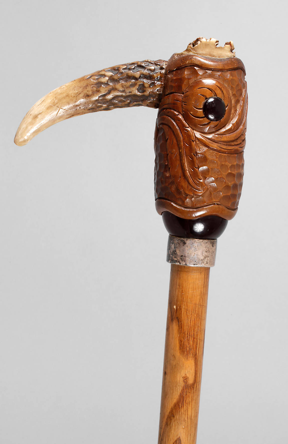 Geschnitzter Spazierstock