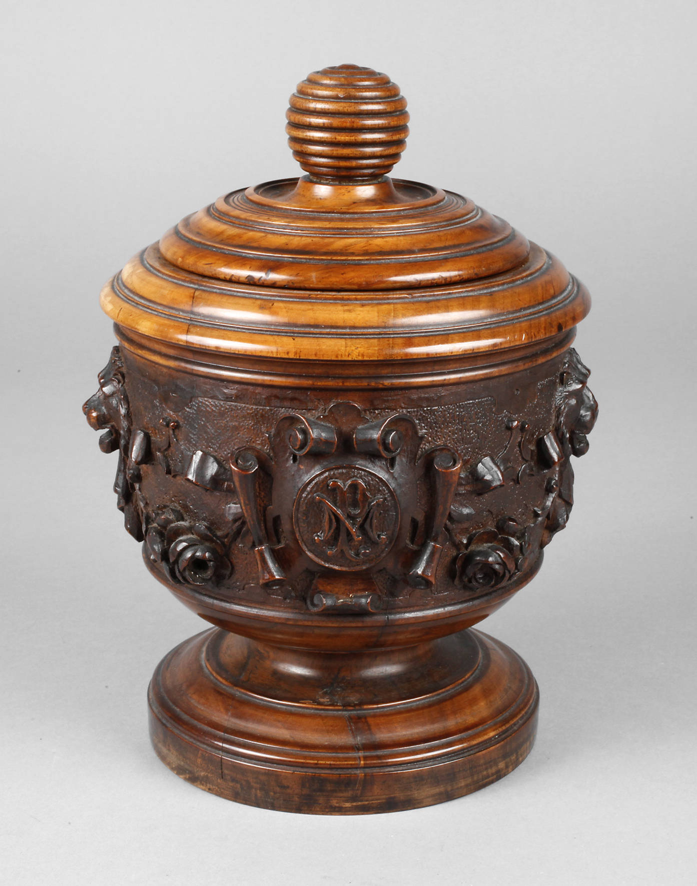 Tabaktopf Historismus