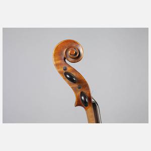 Violine mit Bogen