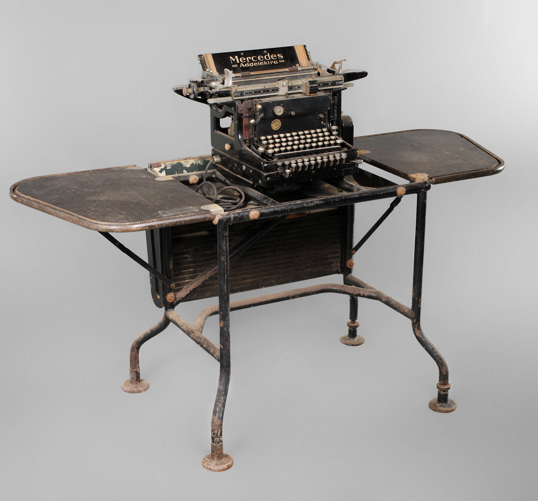 Zweispeziesmaschine Mercedes Addelektra