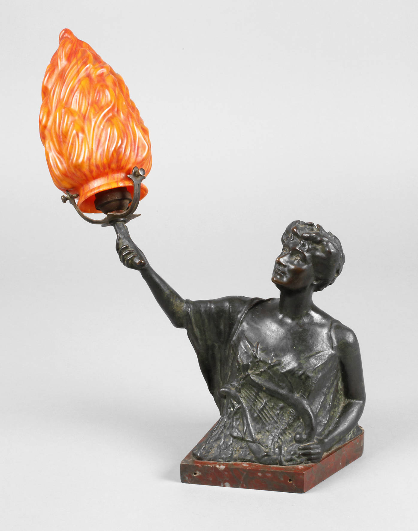 Figürliche Tischlampe