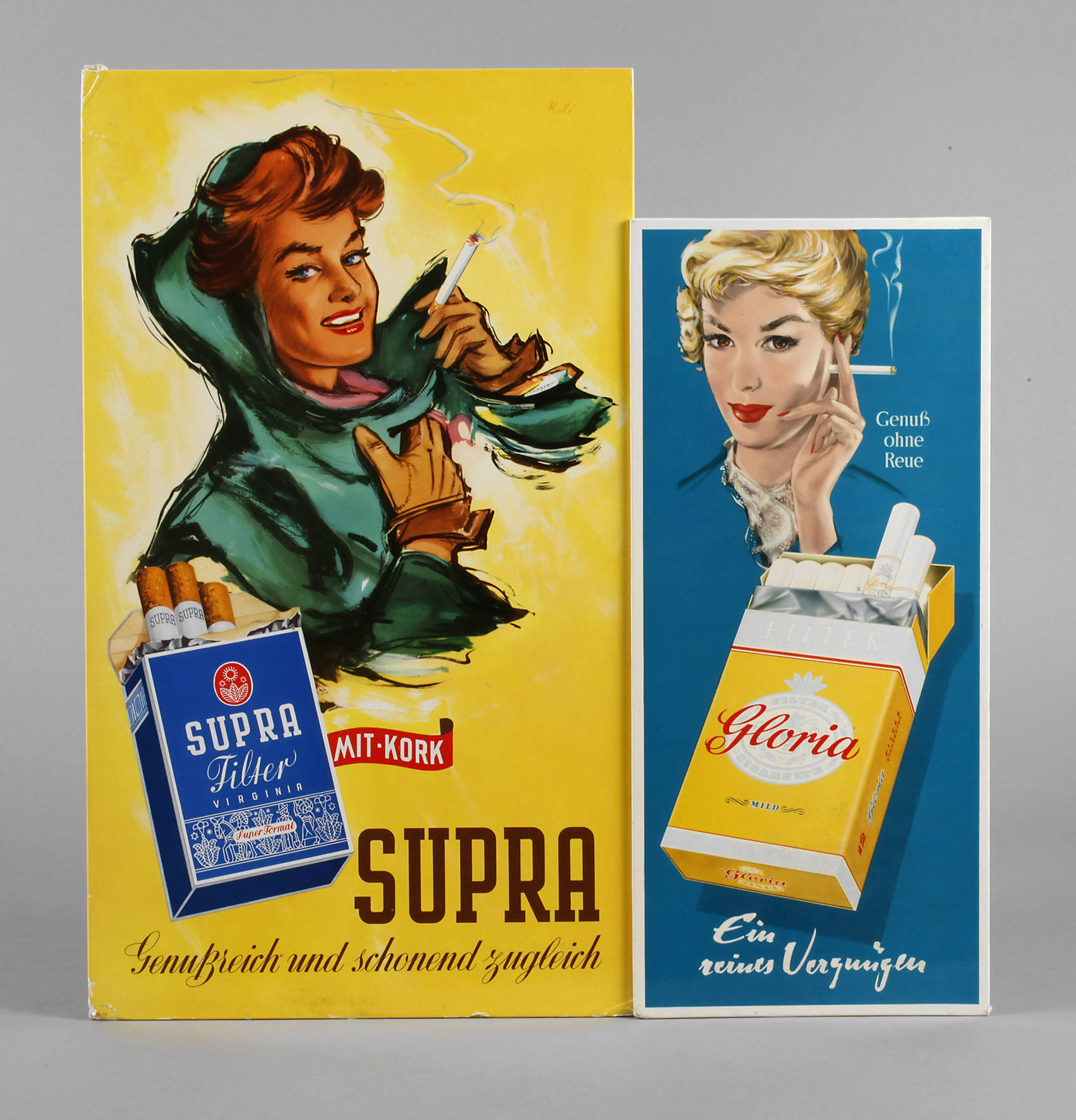 Zwei Werbeaufsteller