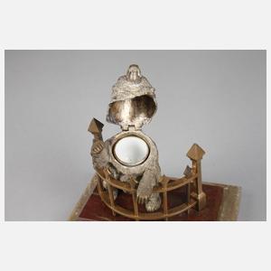 Figürliches Tintenfass