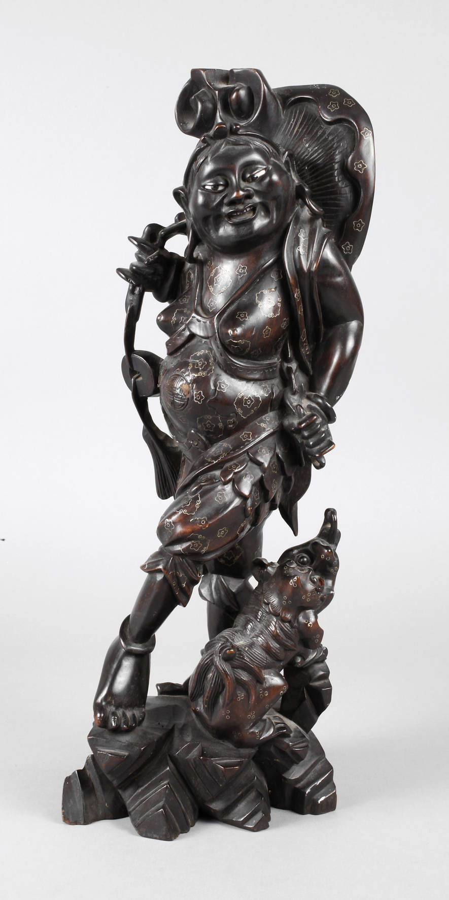 Figürliche Schnitzerei