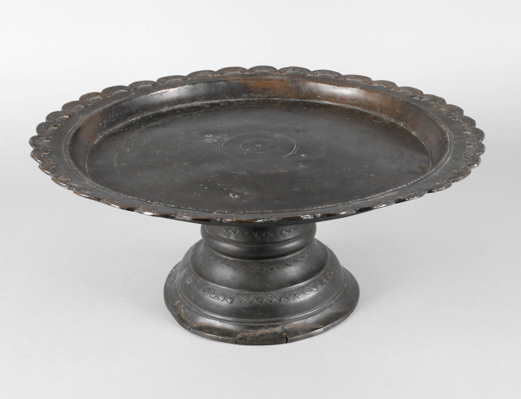 Großer Tafelaufsatz Bronze