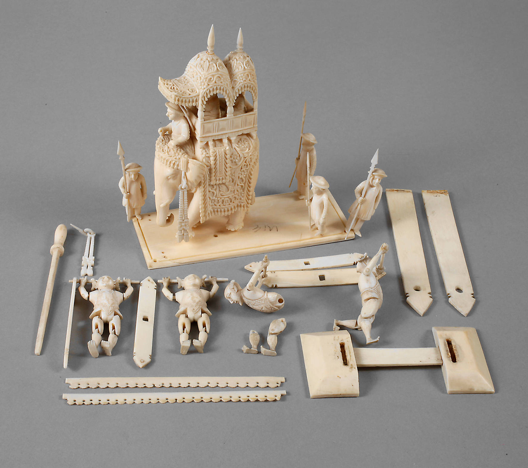 Konvolut Elfenbeinschnitzereien