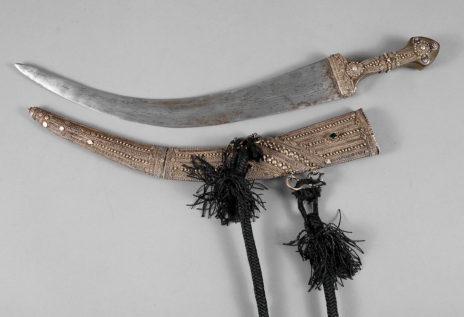 Silbermontierte Wahabiten-Djamba