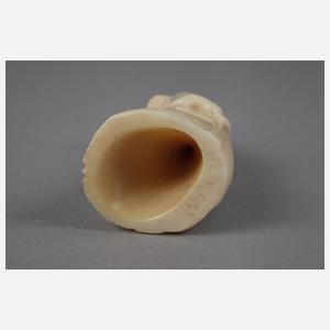 Kleine Beinschnitzerei