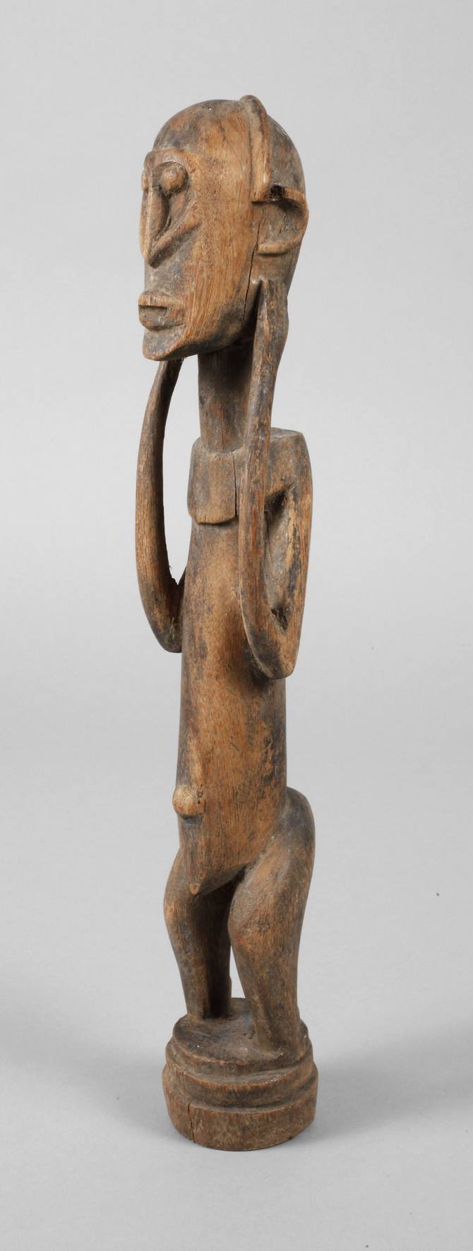 Figürliche Schnitzerei