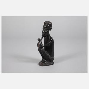 Drei Schnitzereien der Makonde