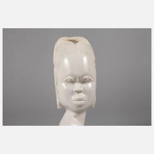 Elfenbeinbüste einer jungen Afrikanerin