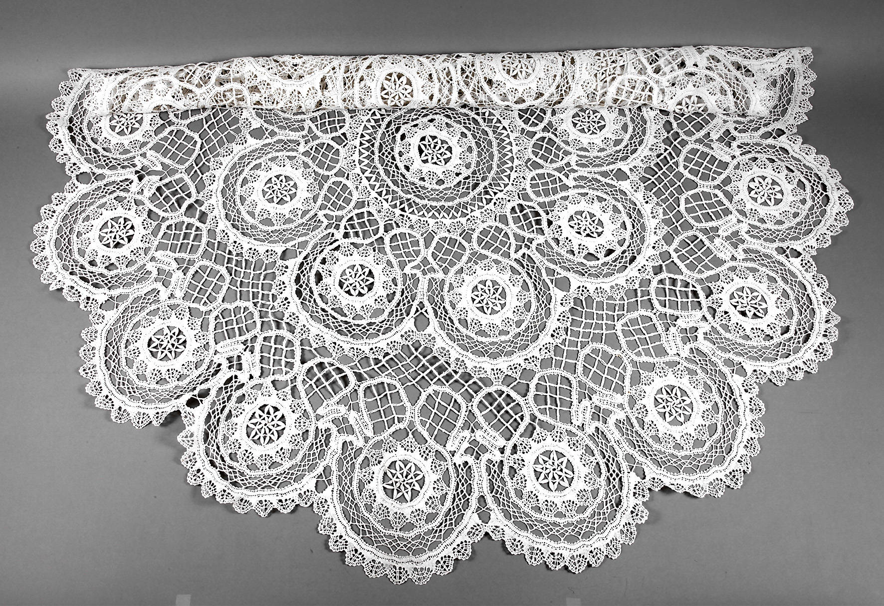 Große Handarbeitsdecke