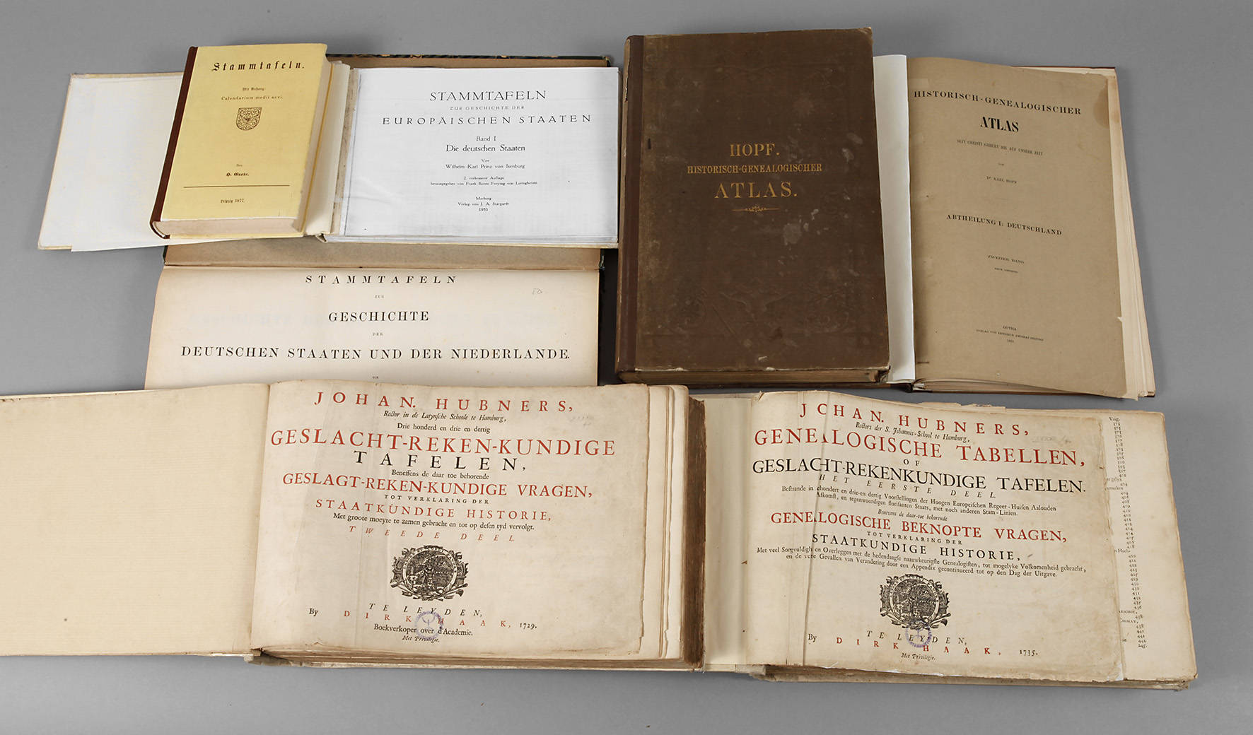 Konvolut Tafelwerke Europäische Stammtafeln